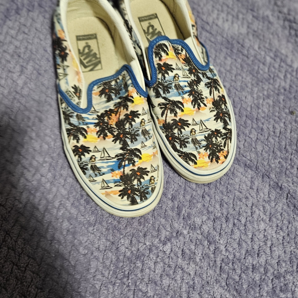 Vans Tropical Print Slip-On Shoes - Multicolor